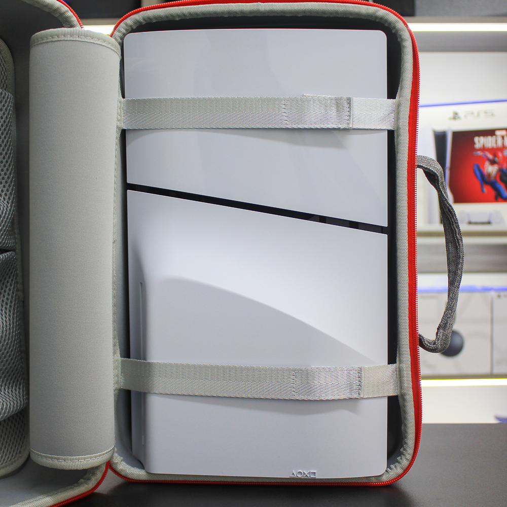 Maletín anti-golpes gris con rojo para PS5 Slim