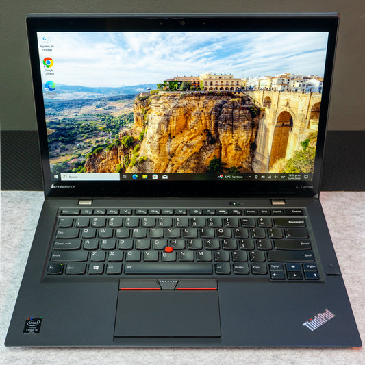 Lenovo ThinkPad X1 Carbon i5 5TH / 256GB SSD / 8GB RAM / 14"