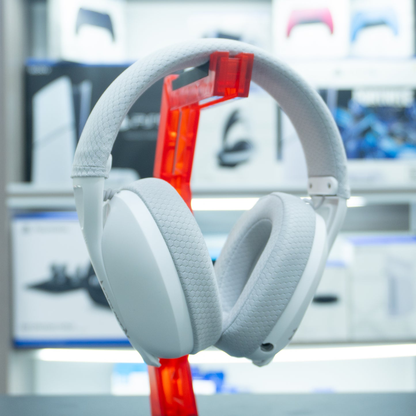 Audífonos Redragon IRE Pro Blanco