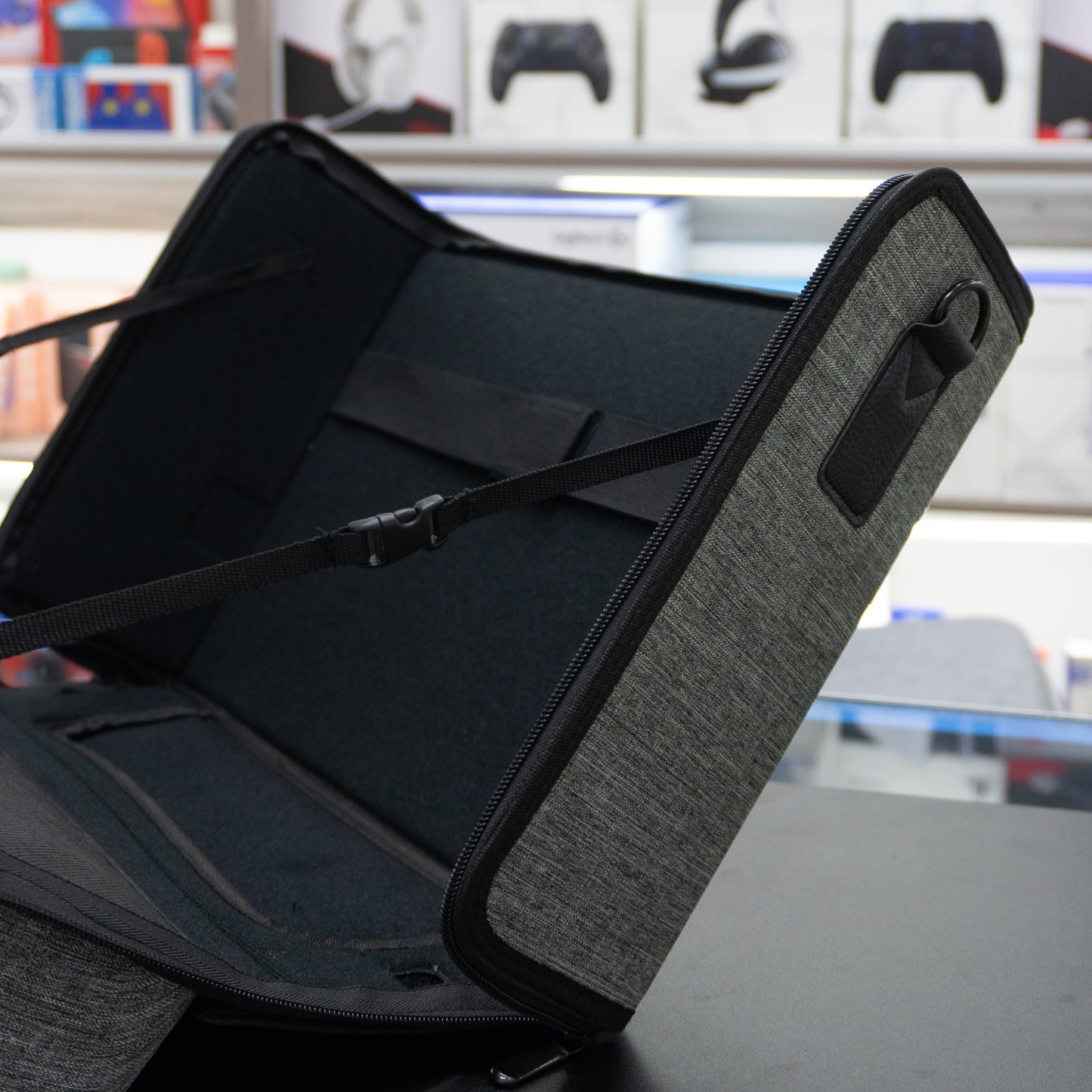 Maletín negro con gris para PS5 Fat