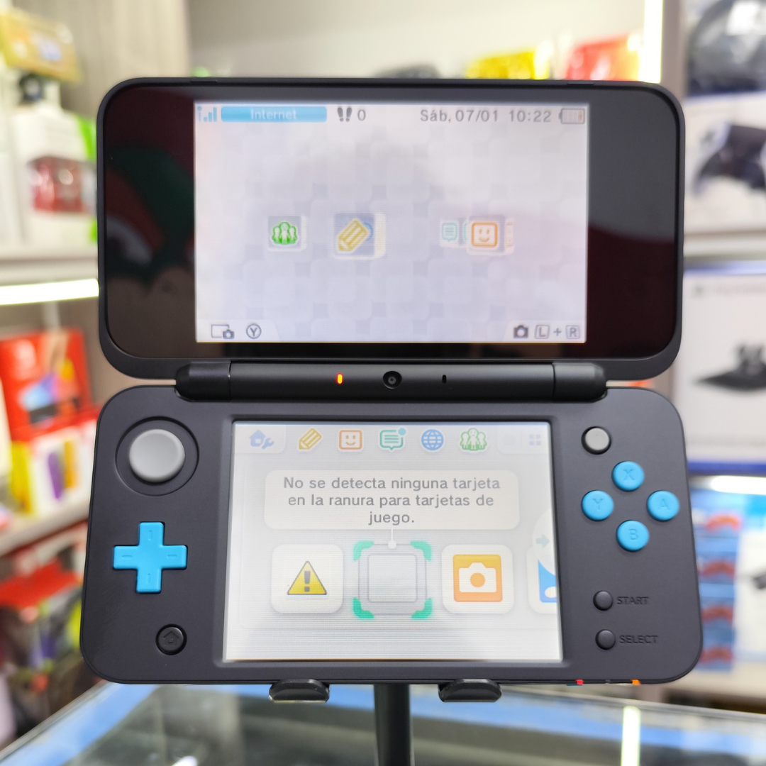 Nintendo New 2DS XL Negra - NUEVA - SIN CAJA (juego a elección o r4 programada)