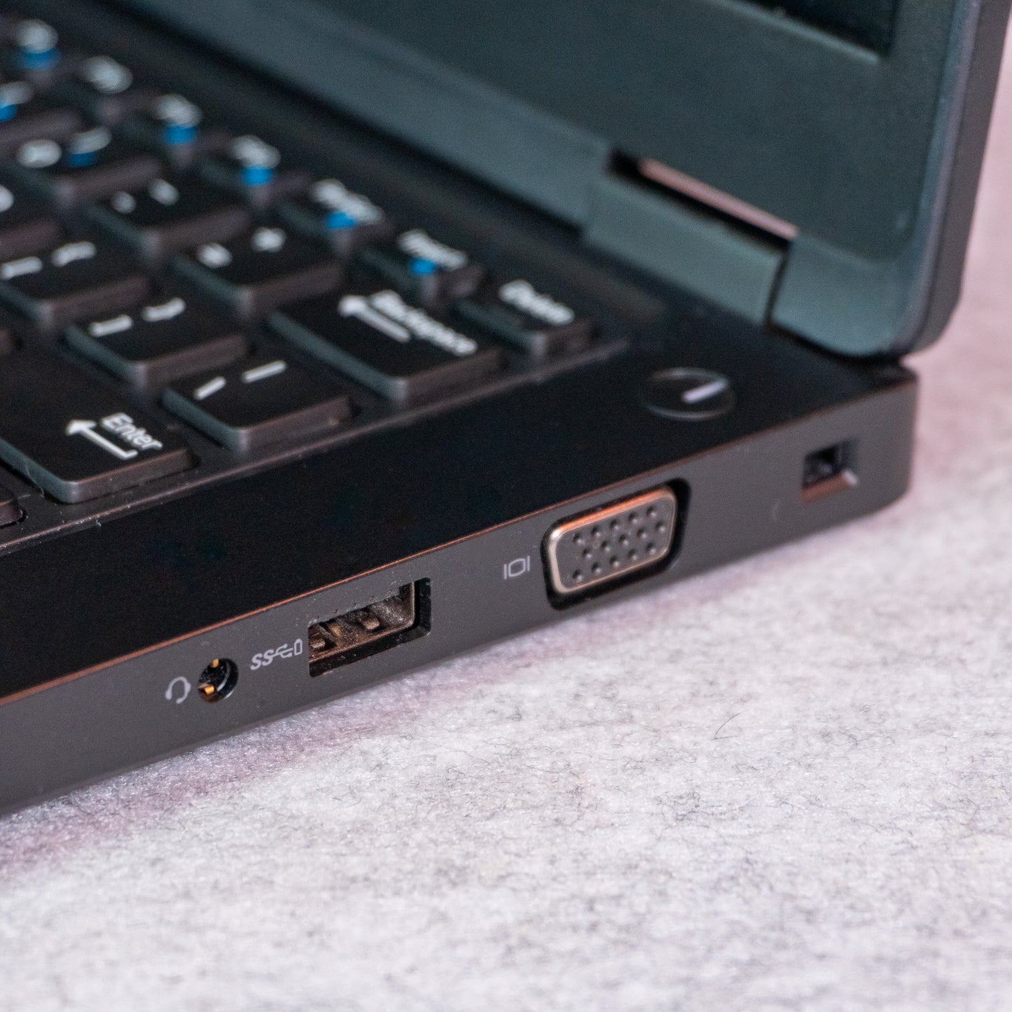 Dell Latitude 5480 i5 7TH / 256GB M.2 / 8GB RAM / 14”