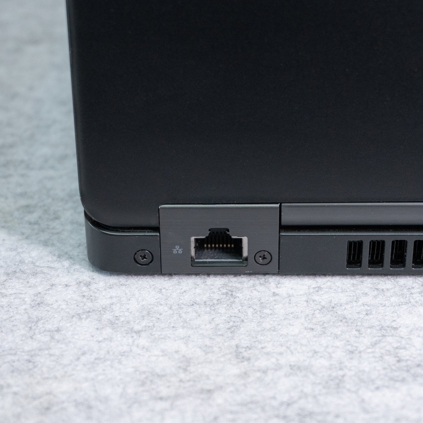 Dell Latitude 5480 i5 7TH / 256GB M.2 / 8GB RAM / 14”