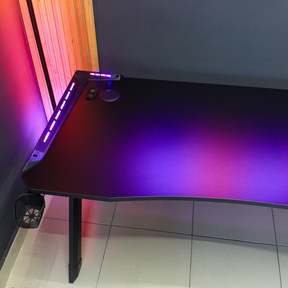 Mesa Gamer H2 con luces LED (140×60×72) – PanaGeek