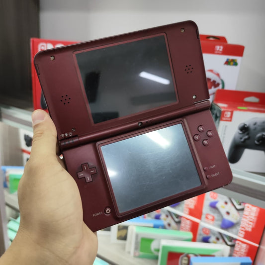 Nintendo DSi XL  ( juegos a elección o r4)